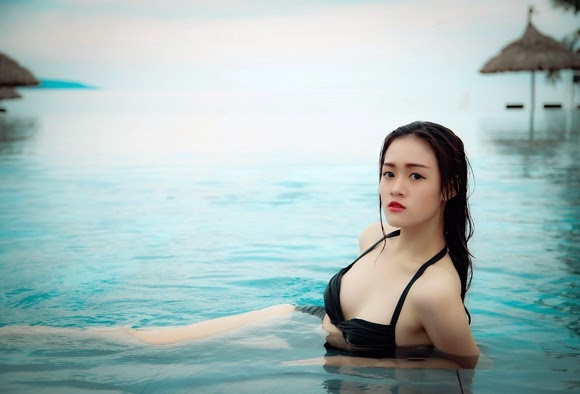 Bikini nóng bỏng của 9x | 