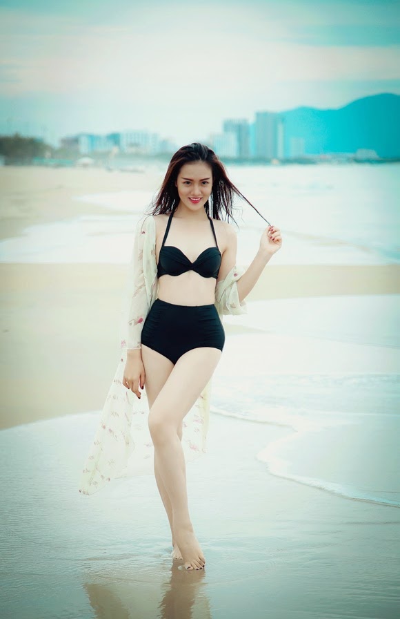 Bikini nóng bỏng của 9x | 